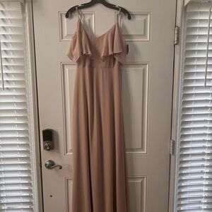 Gorgeous chaffeon dress size 2 with pockets